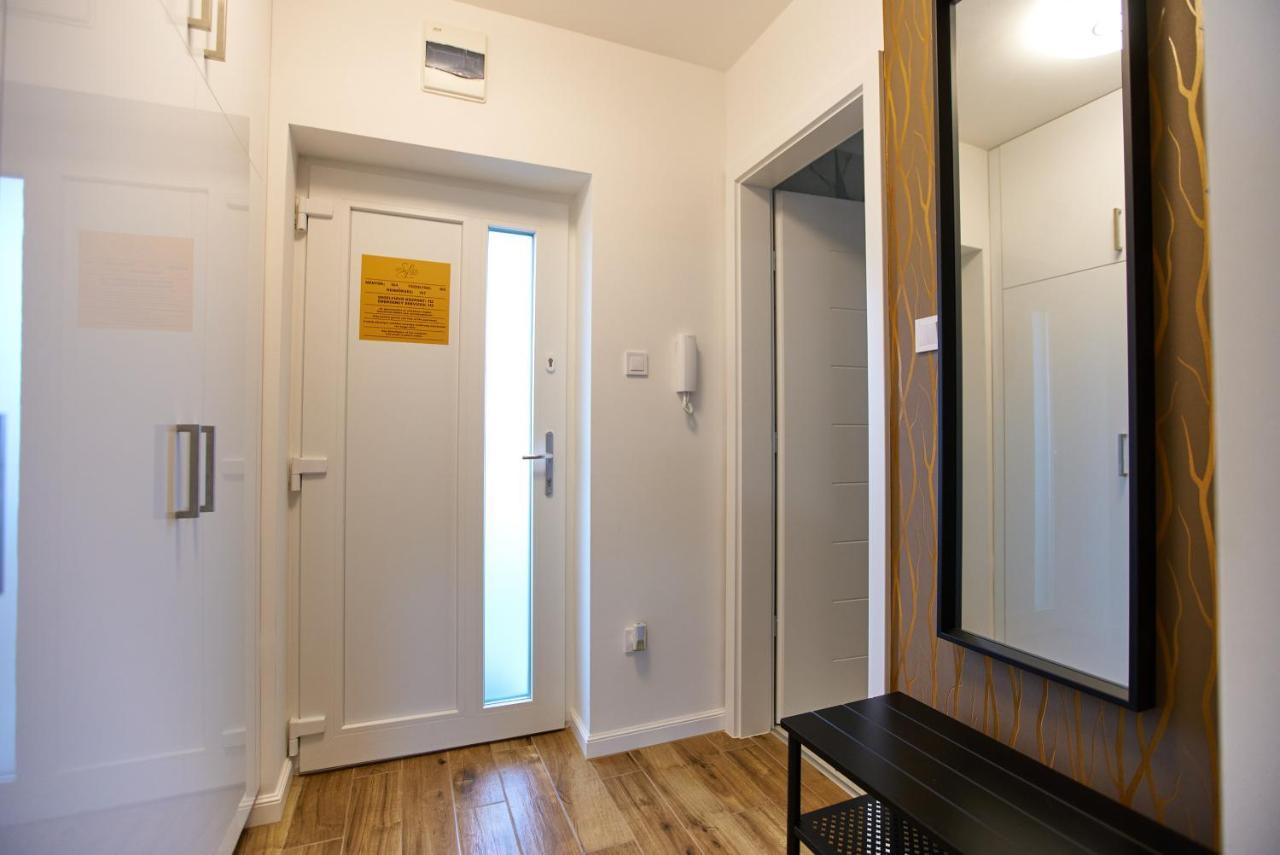 Ferienwohnung Starlight Bronze Szeged- Exclusive Exterior foto