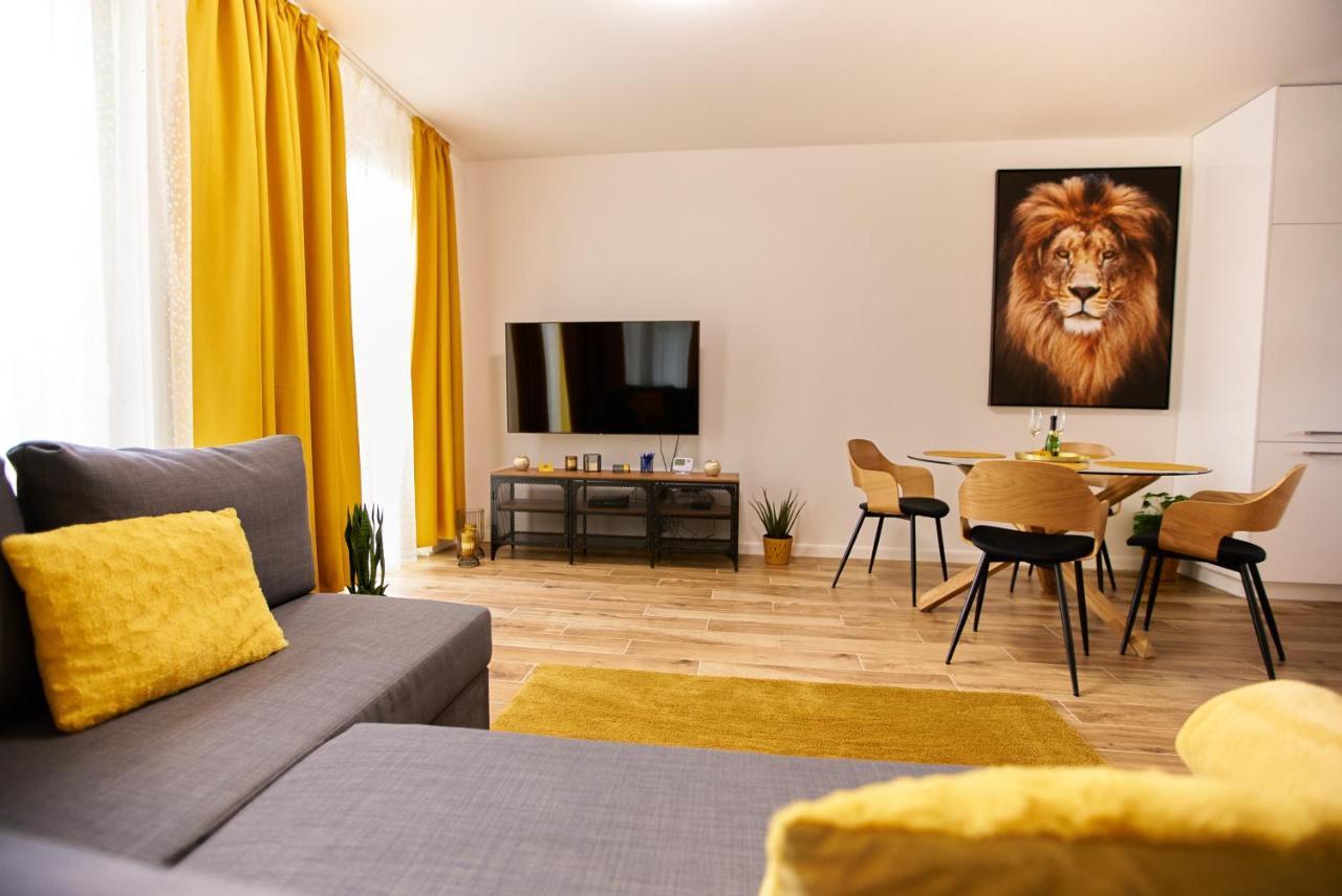 Ferienwohnung Starlight Bronze Szeged- Exclusive Exterior foto
