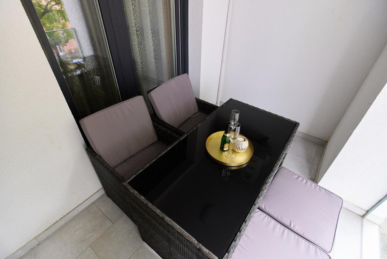 Ferienwohnung Starlight Bronze Szeged- Exclusive Exterior foto