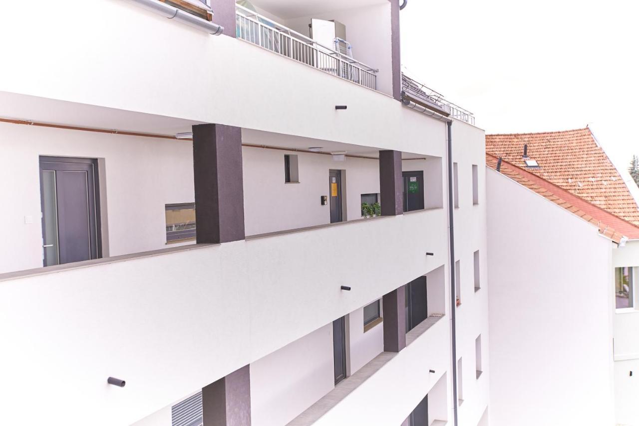 Ferienwohnung Starlight Bronze Szeged- Exclusive Exterior foto